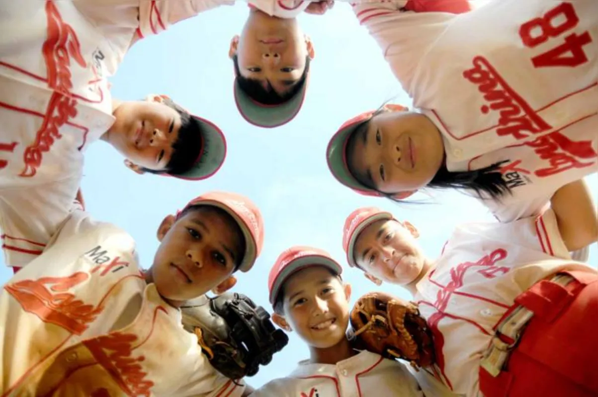 Jovens brasileiros sonham em chegar à maior liga de beisebol do