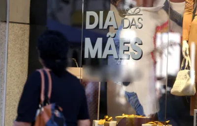 Imagem ilustrativa da imagem Dia das Mães frustra otimismo inicial e vendas caem no Paraná