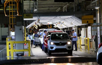 Imagem ilustrativa da imagem Greve na Renault do Paraná paralisa a produção de 7.200 carros