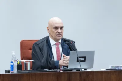 Alexandre Moraes indicou não saber que a censura havia atingido material jornalístico, embora já tivesse feito menção a veículos de comunicação na primeira decisão