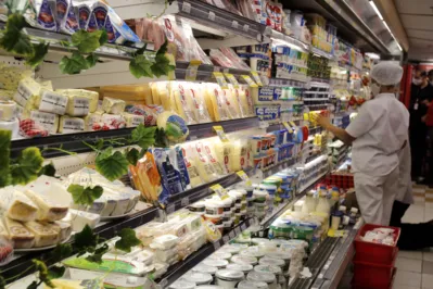 Imagem ilustrativa da imagem Alimentos ficam mais caros e consumidores tentam esticar o orçamento