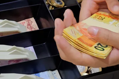 Cash drawer underneath with money