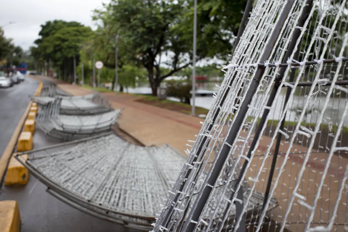 Decoração de Natal na Saul Elkind é atração principal na Zona Norte