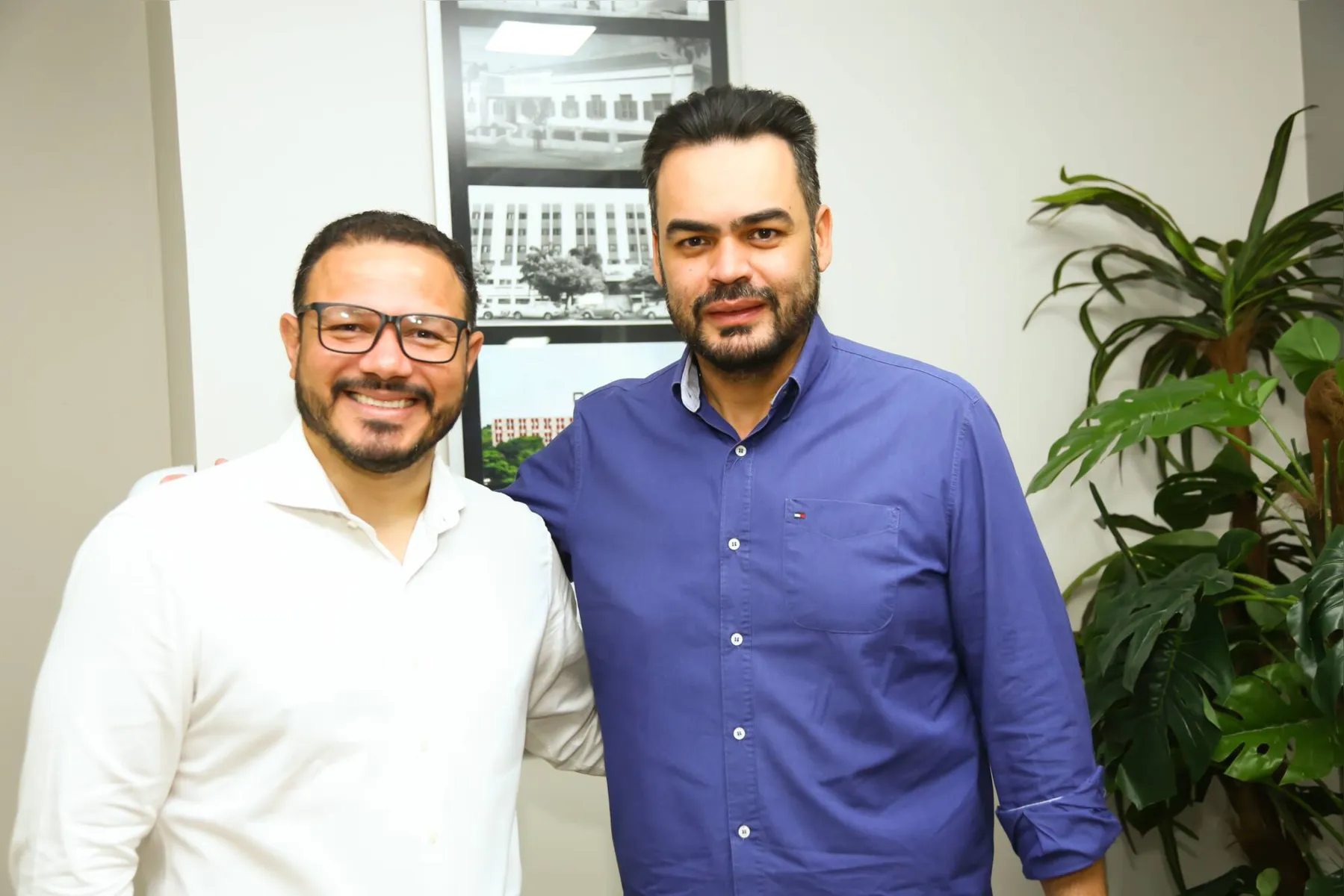 Presidente da Câmara Municipal de Londrina, Emanoel Edson de Oliveira Gomes e o secretário de Saúde de Londrina, Felippe Machado