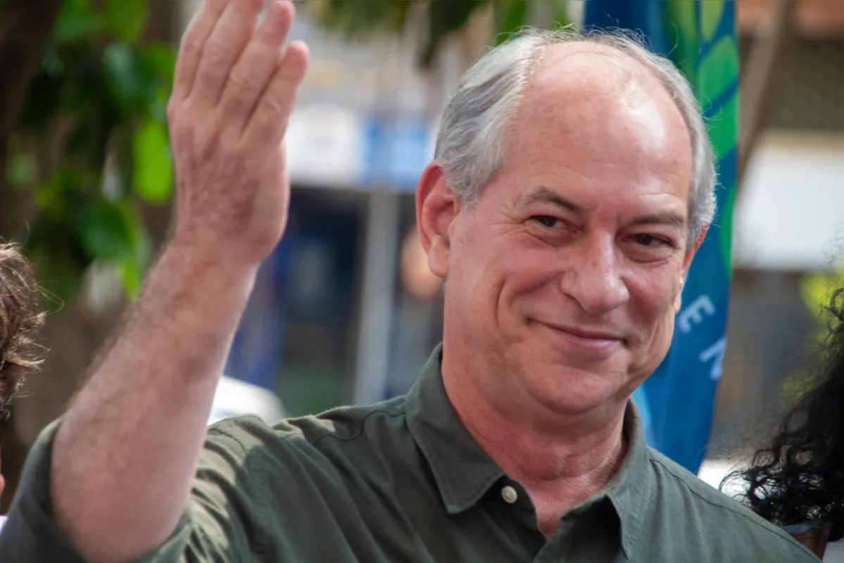 Em Londrina Ciro Gomes fala em