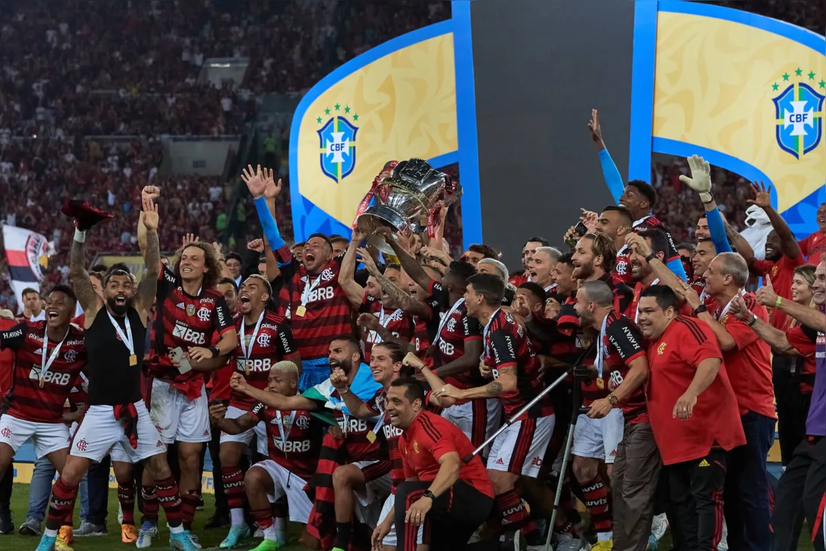 Nos pênaltis, Flamengo vence o Corinthians e é tetra da Copa do Brasil