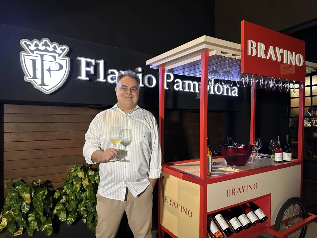 Sommelier e sócio da Bravino, Alexandre Ávila