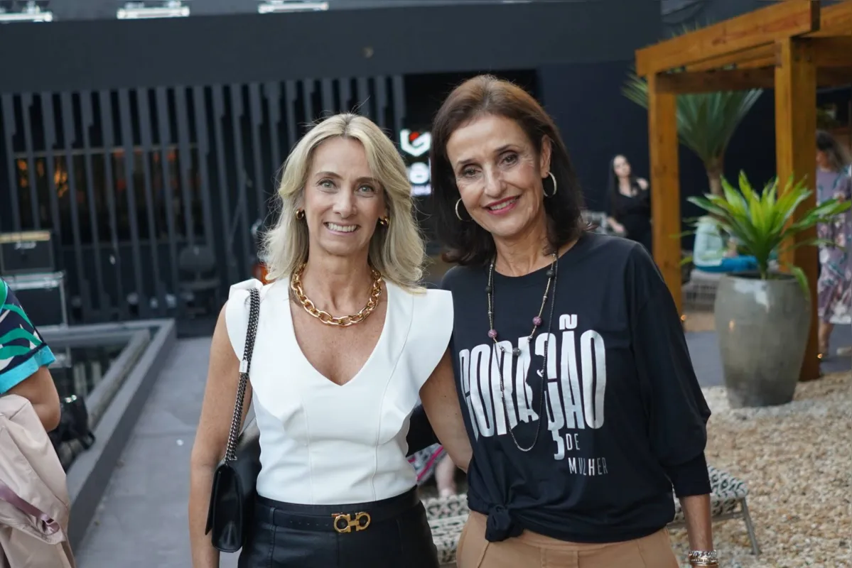 Suzana Todeschini e Carol Fonseca, em evento em prol do Instituto Benfazer