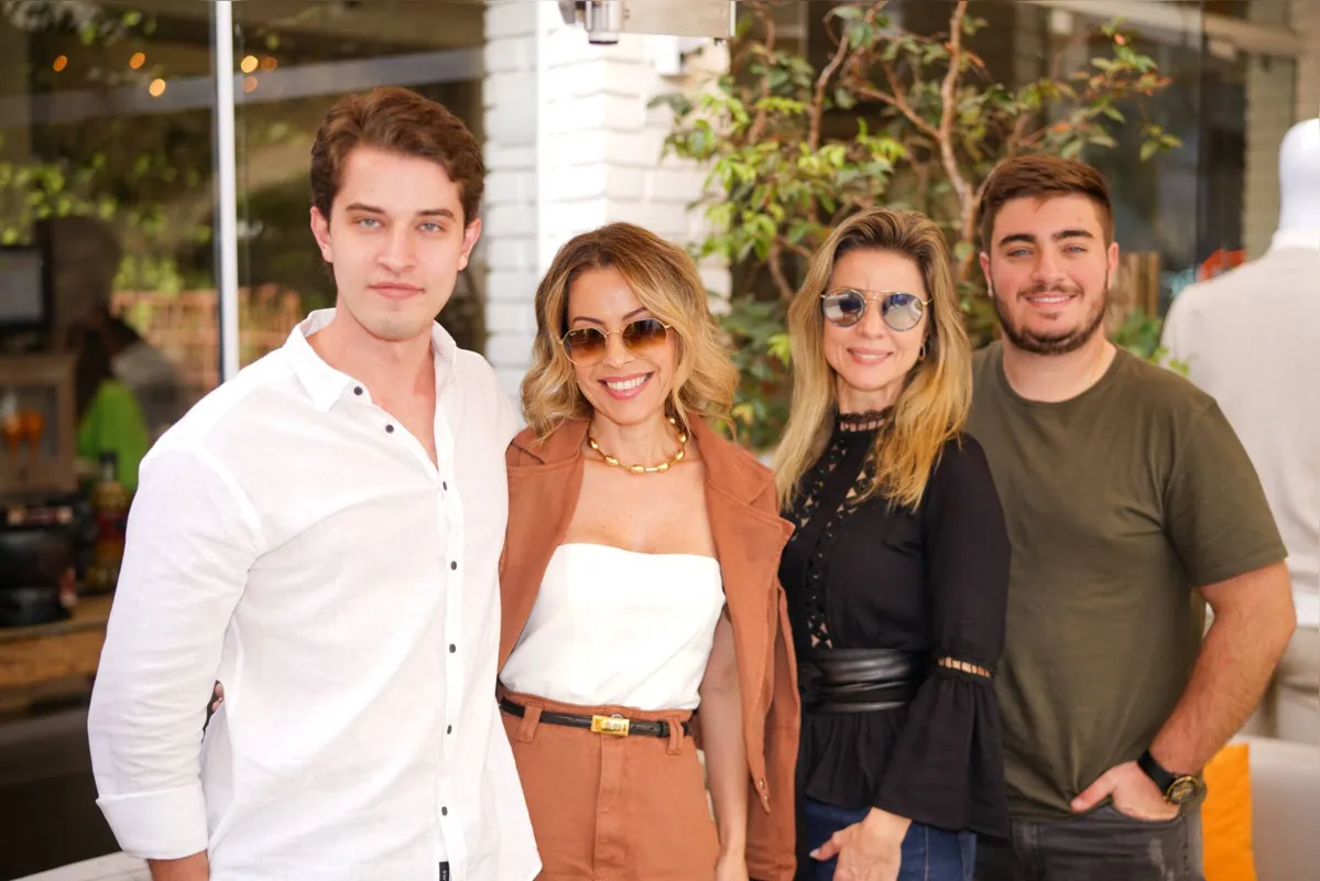 João Vitor Gouvea, Sol Martins, Cecília Asbahr e João Gabriel