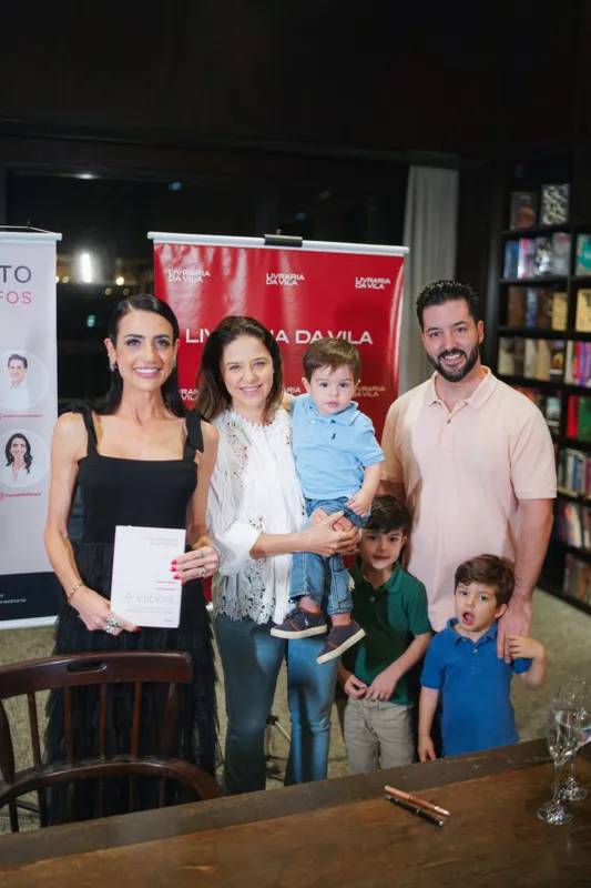 Dra. Paula com Maria Eugênia Canesin e André Pirajá e filhos