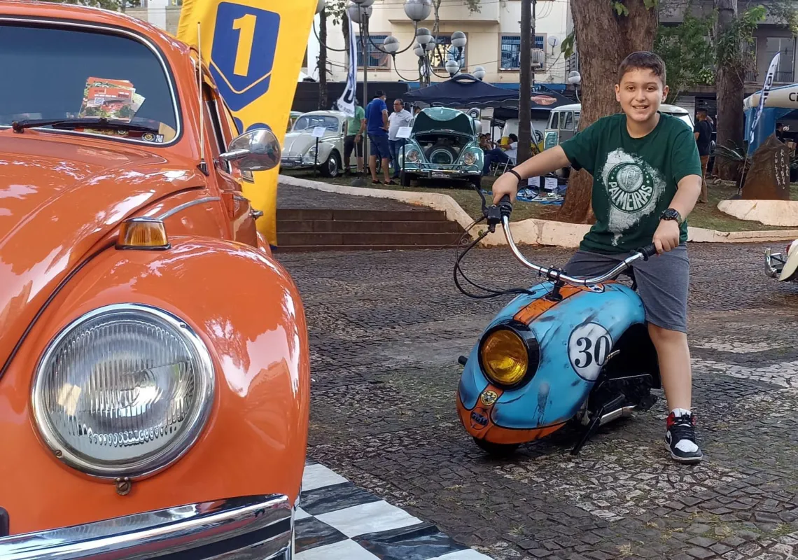 Luís Miguel Pereira de Marchi se encantou com a "moto" feita a partir do para-lama de um Fusca