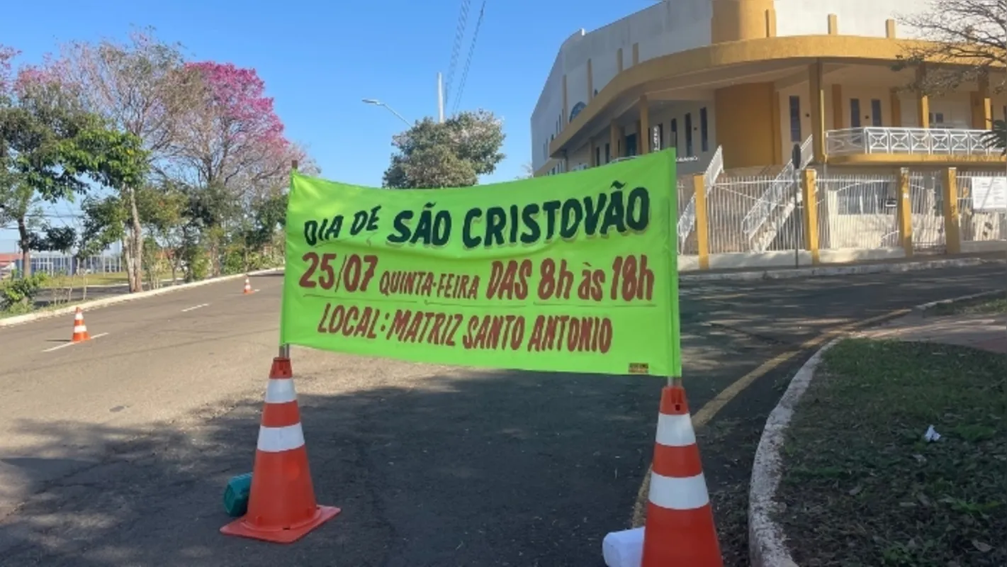 Imagem ilustrativa da imagem Dia de São Cristóvão: motoristas recebem bênção na Paróquia do Cafezal