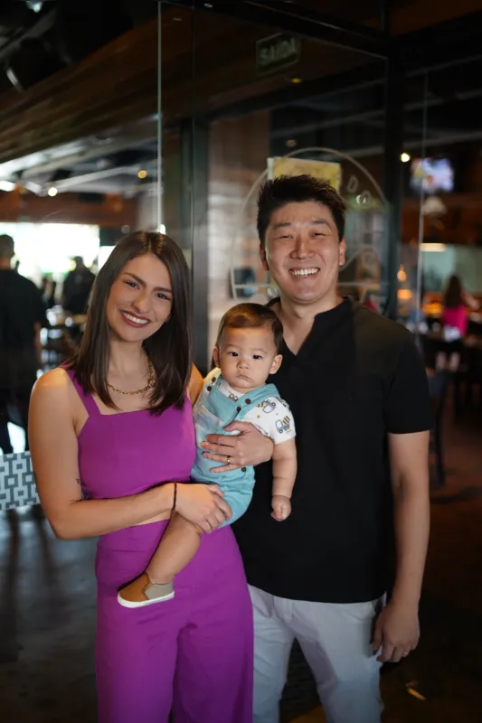 Isadora Souza, Vitor Yamaguto e o filho Eiki