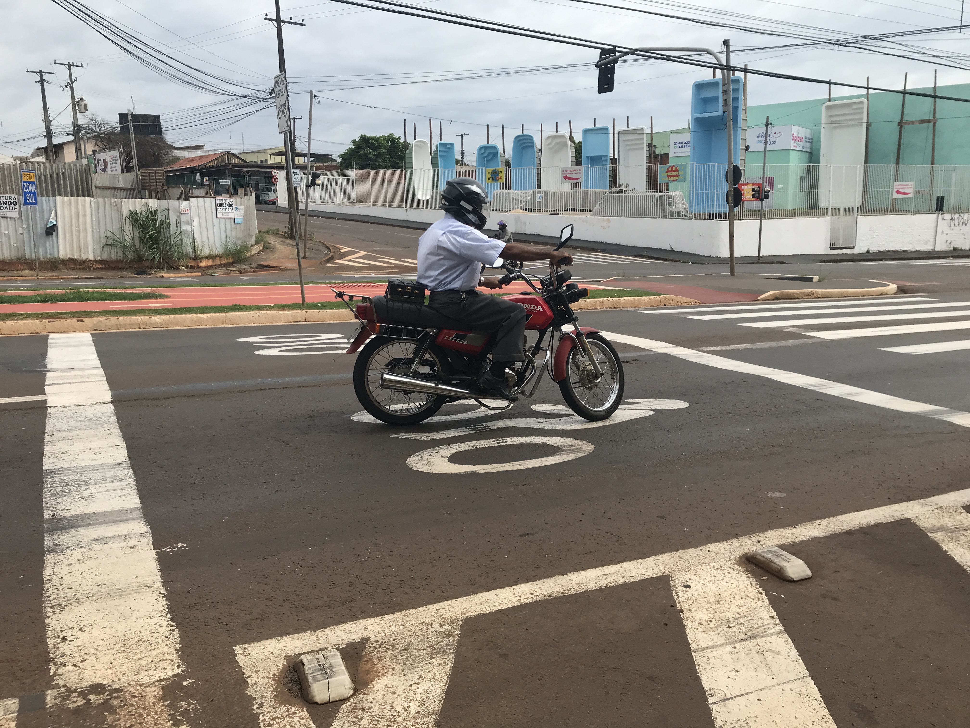 Como chegar até CD Super Golff em Cambé de Ônibus?